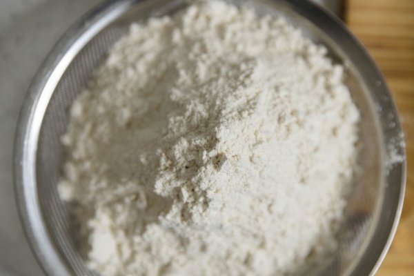 Flour in a bowl