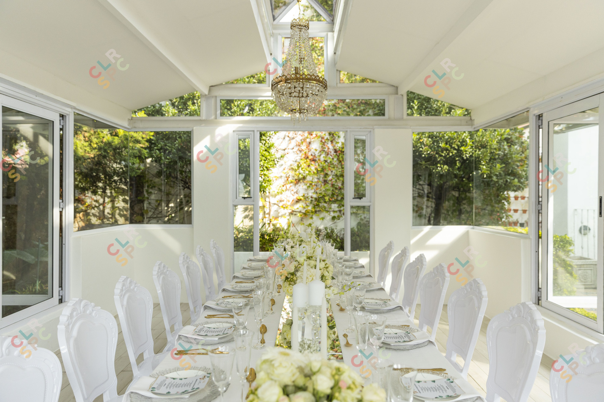 White table sitting for friends