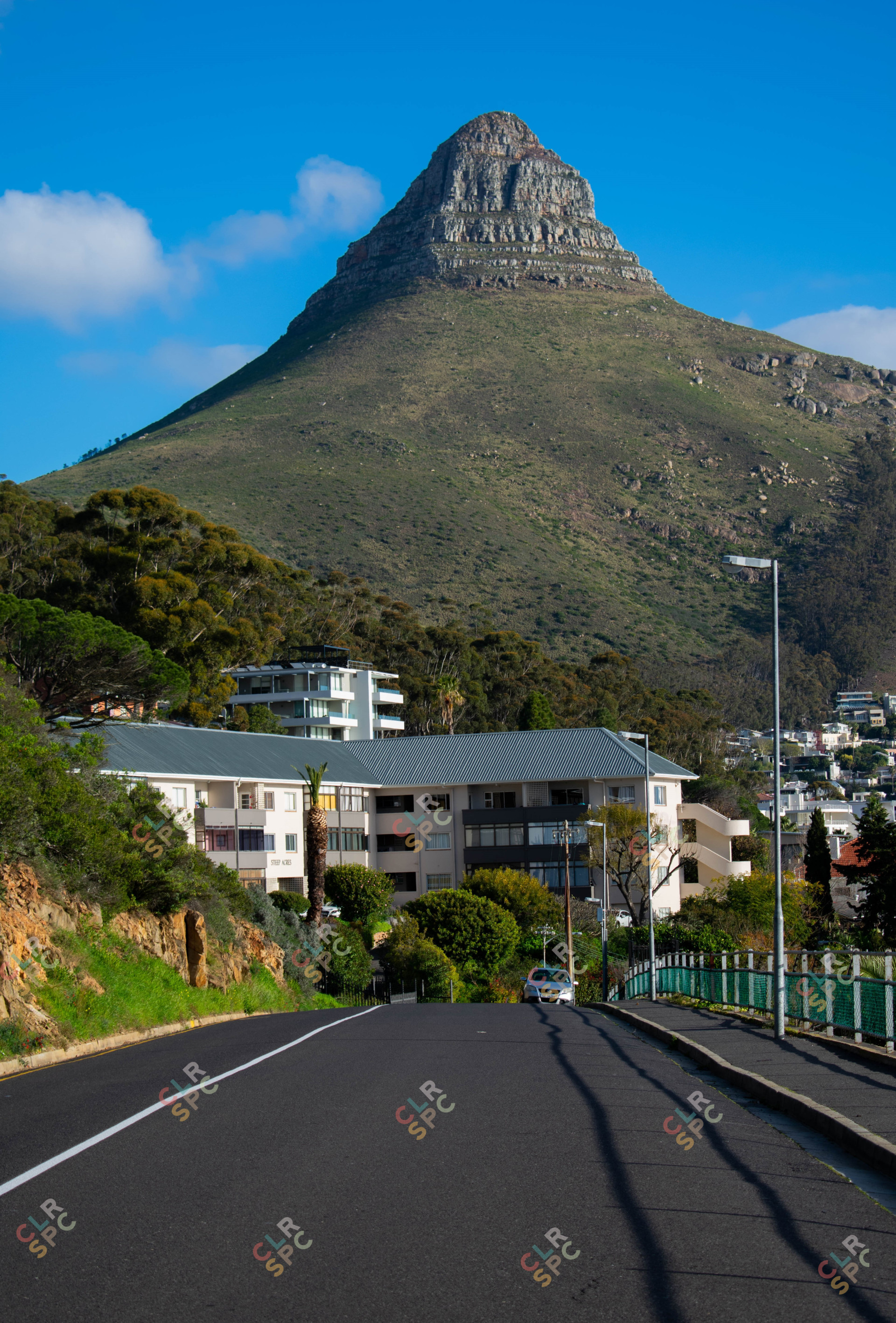 Lion's Head Mountain from street level